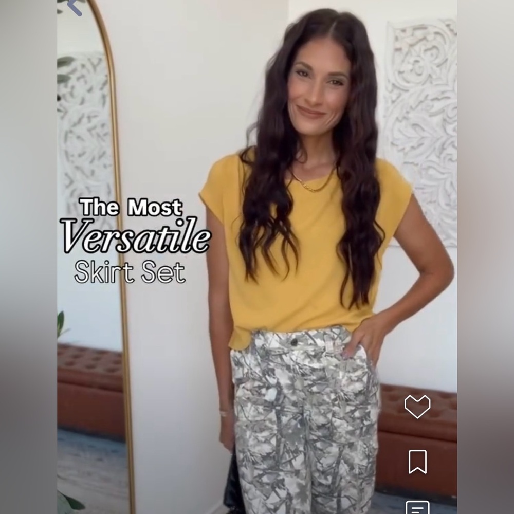 Elegant Yellow Women's Skirt - Picture 4 of 4